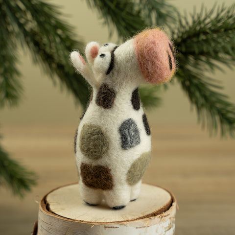 Giraffe Ornament | Safari African Wildlife Decor & Gift(min. order qty 6 required)